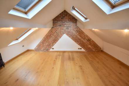 LONDON ROAD SOUTH, Poynton, SK12 1LG, Image 16