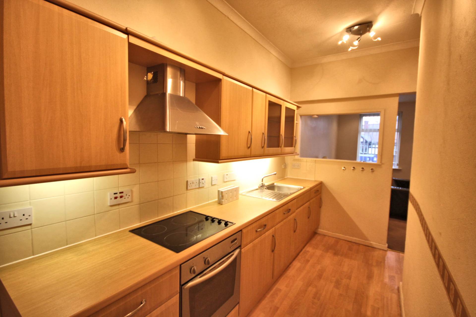 London Road North, Poynton, Image 2