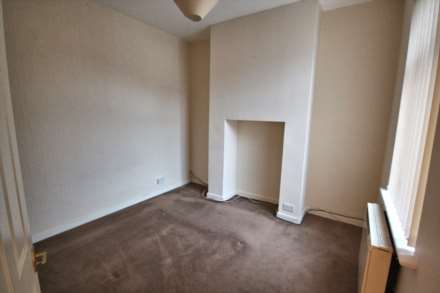 London Road North, Poynton, Image 3