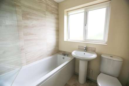 Priory Drive, Macclesfield, Image 7