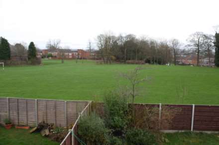 Priory Drive, Macclesfield, Image 9
