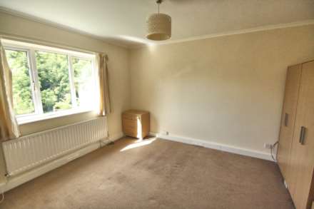 Riverbank Close, Bollington, Image 4