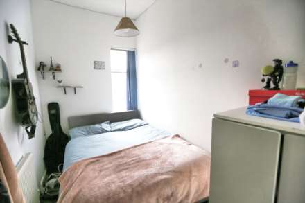 London Road, Hazel Grove, Image 3