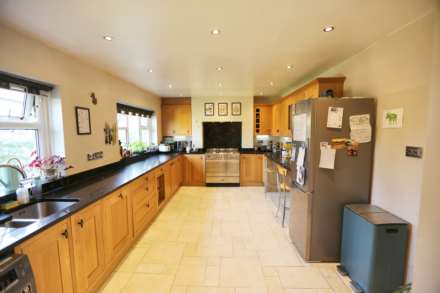 Swanscoe Avenue, Bollington, Image 3