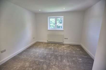 High Street, Bollington, Image 5