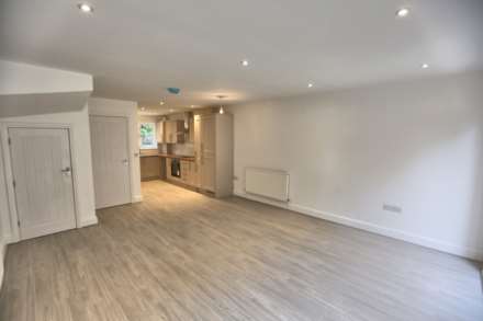 High Street, Bollington, Image 4