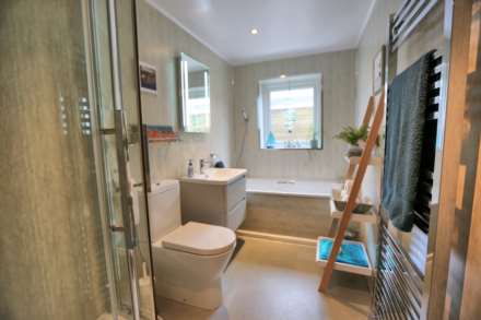 Calder Close, Bollington, Image 10