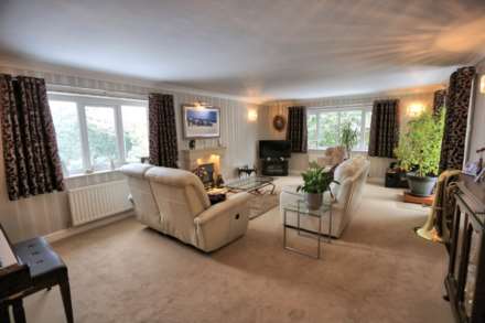 Calder Close, Bollington, Image 3