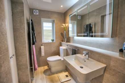 Calder Close, Bollington, Image 8