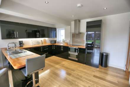 Gleave Avenue, Bollington, Image 3