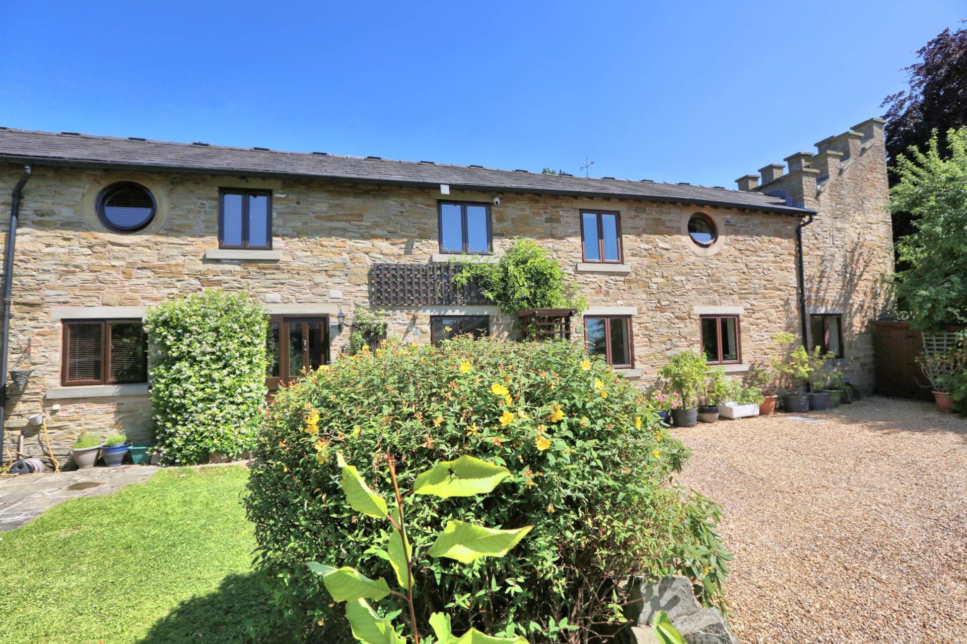 Endon Hall Mews, Oak Lane, Image 2
