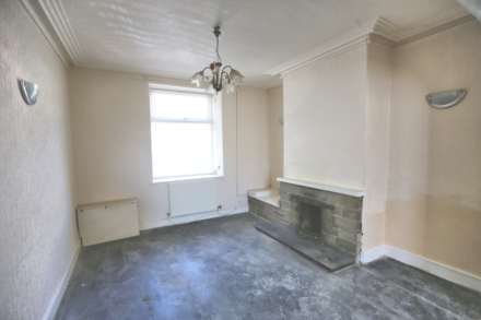 Wellington Road, Bollington, Image 2