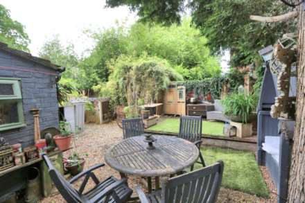 London Road South, Poynton, Image 12