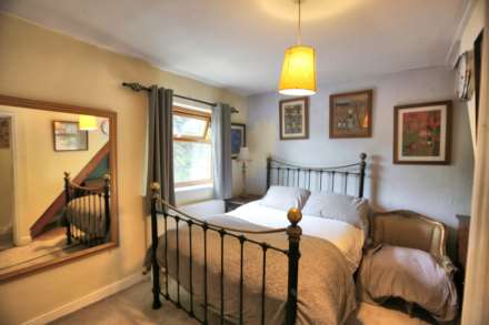 London Road South, Poynton, Image 7