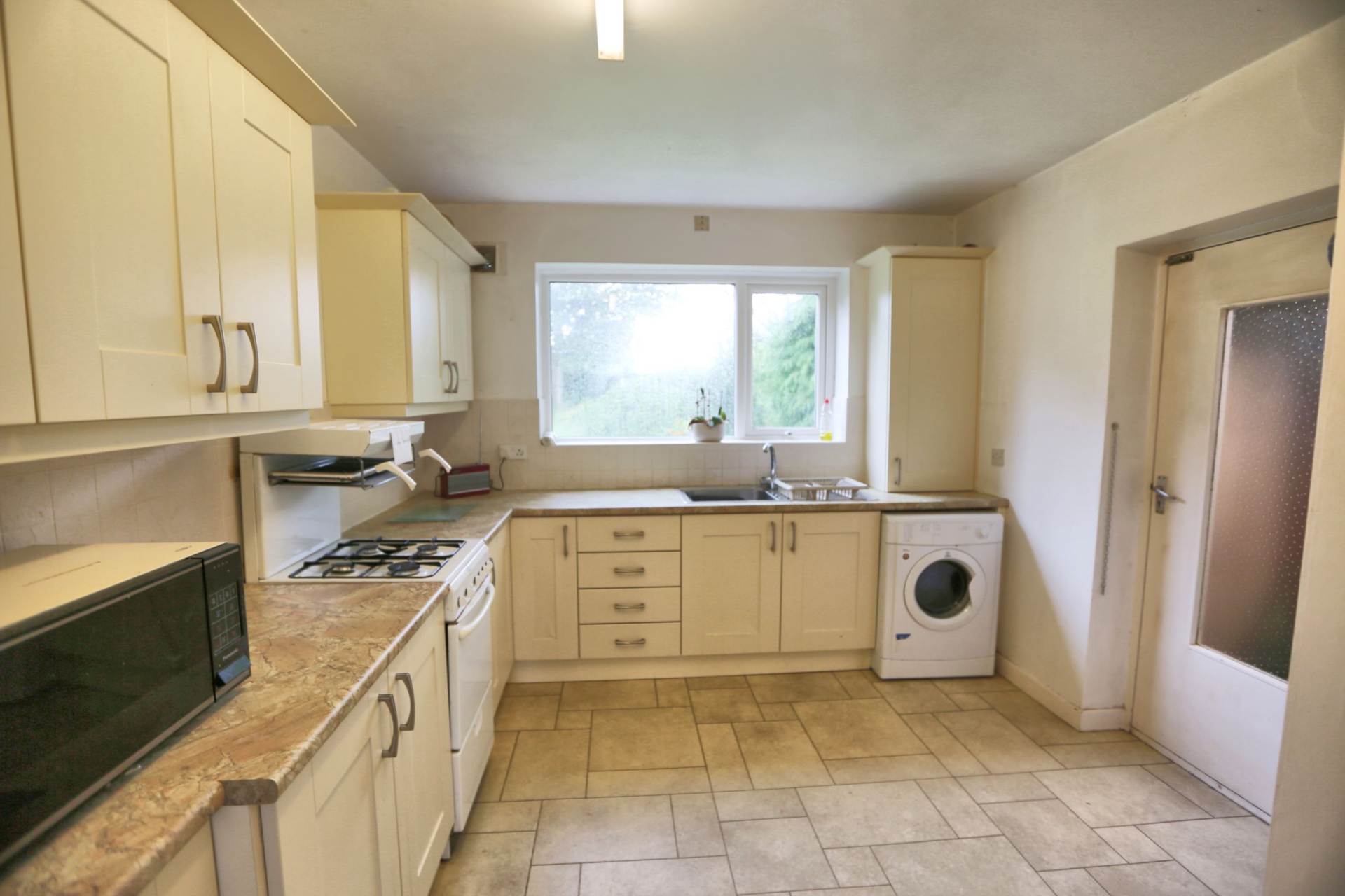 Pexhill Drive, Macclesfield, Image 4