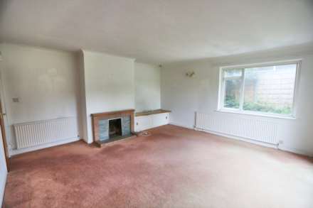 Pexhill Drive, Macclesfield, Image 2