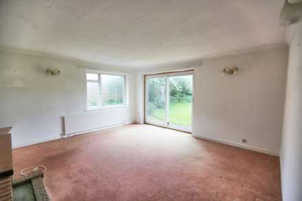 Pexhill Drive, Macclesfield, Image 3