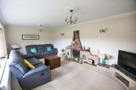 Calder Close, Bollington, Image 2