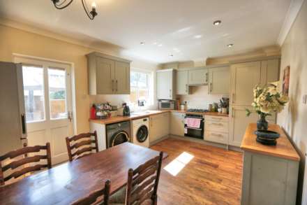 Hamson Drive, Bollington, Image 3