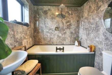 Cedarway, Bollington, Image 7