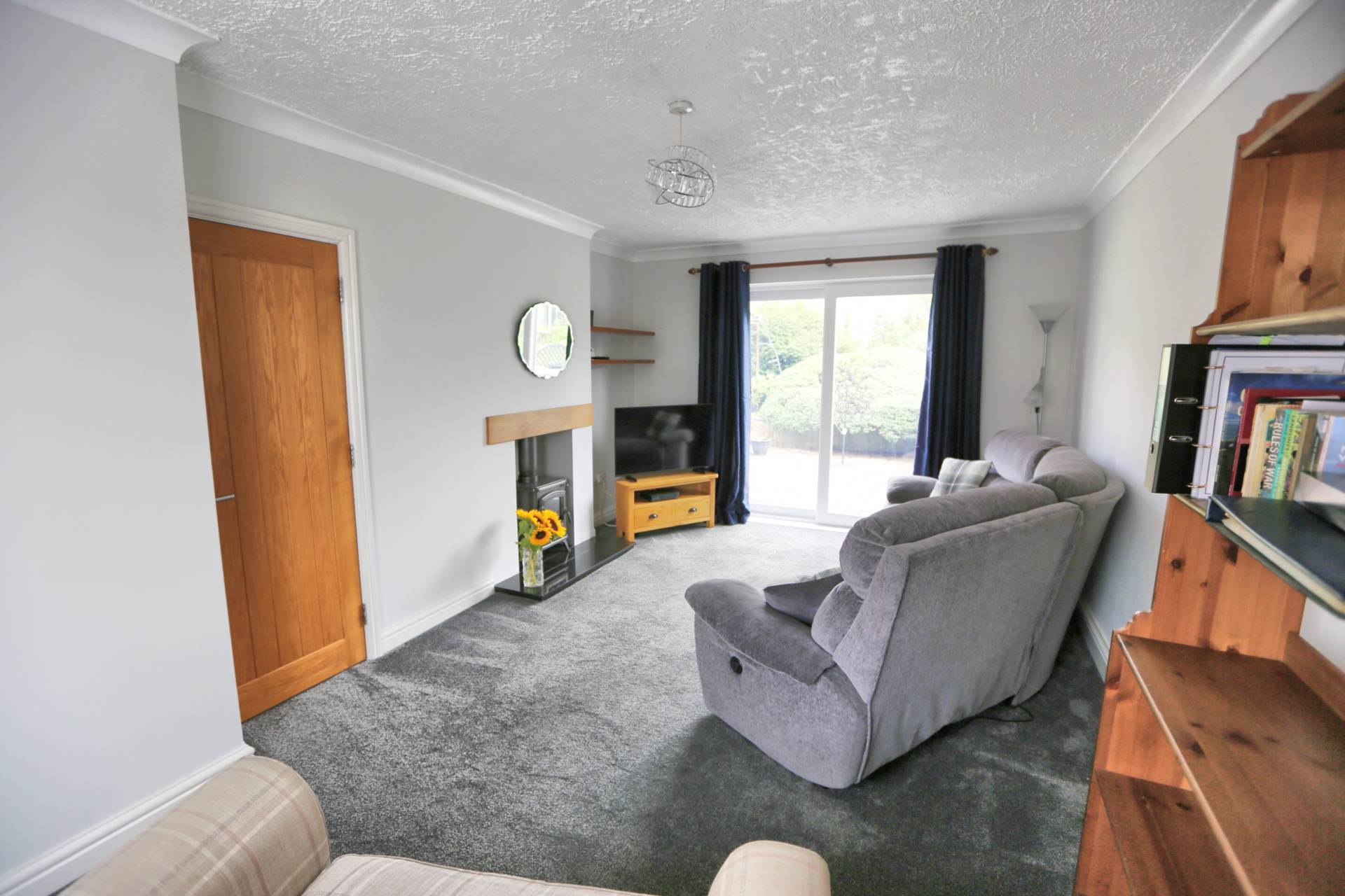 Queens Close, Bollington, Image 2