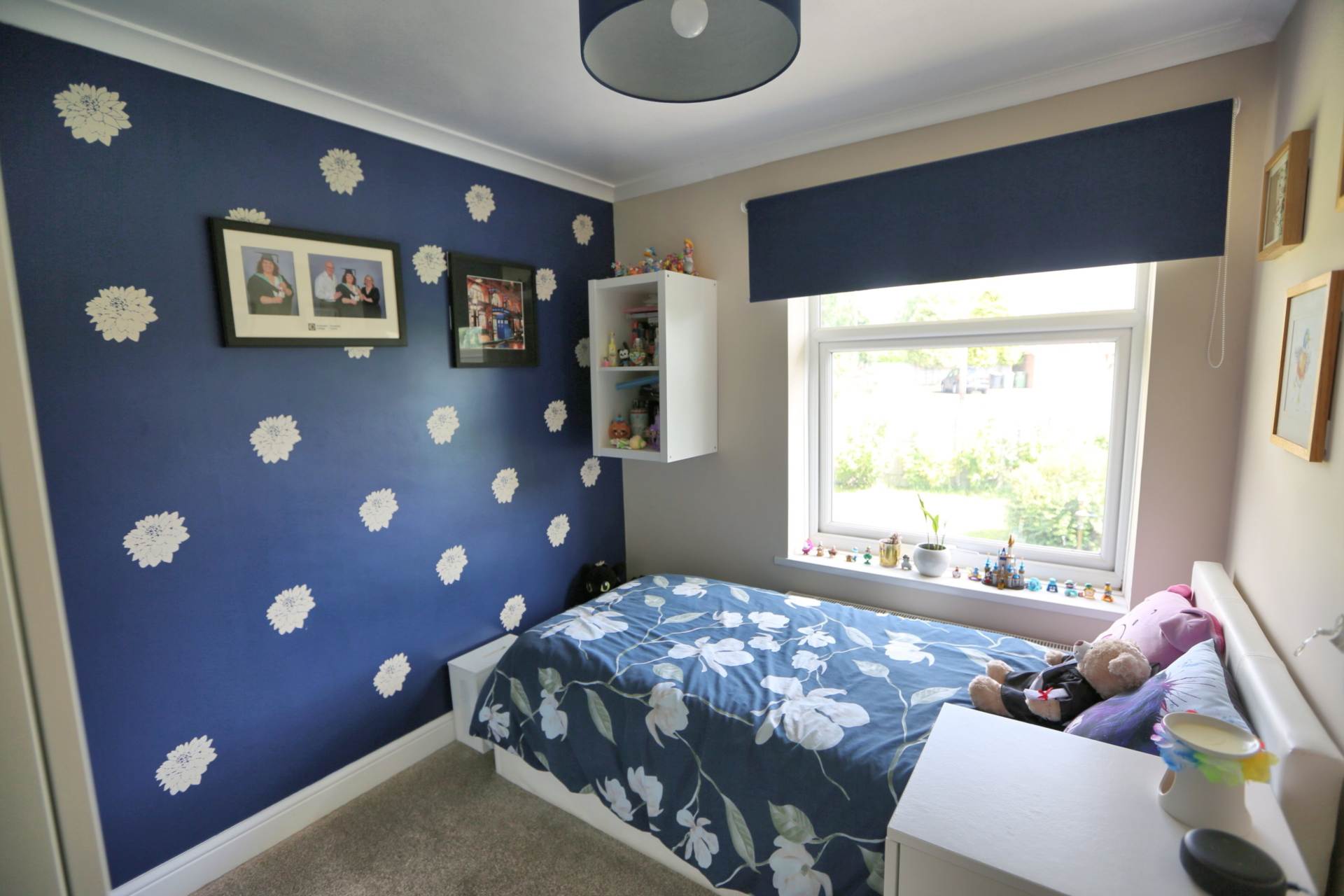 Queens Close, Bollington, Image 8