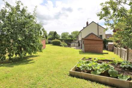 Queens Close, Bollington, Image 13