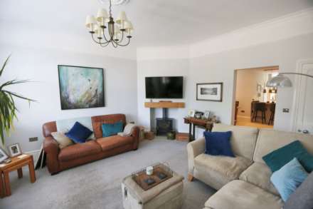 Wellington Road, Bollington, Image 3