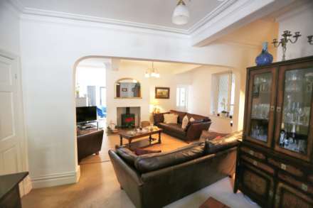 Wellington Road, Bollington, Image 3