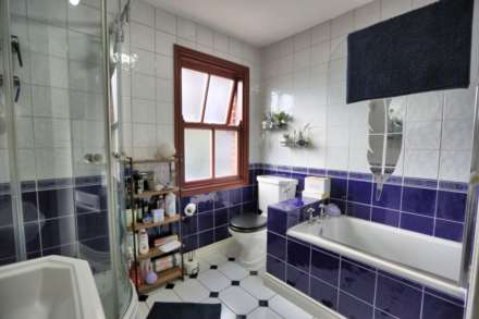 10 Henshall Road, Bollington, SK10 5HX, Image 7
