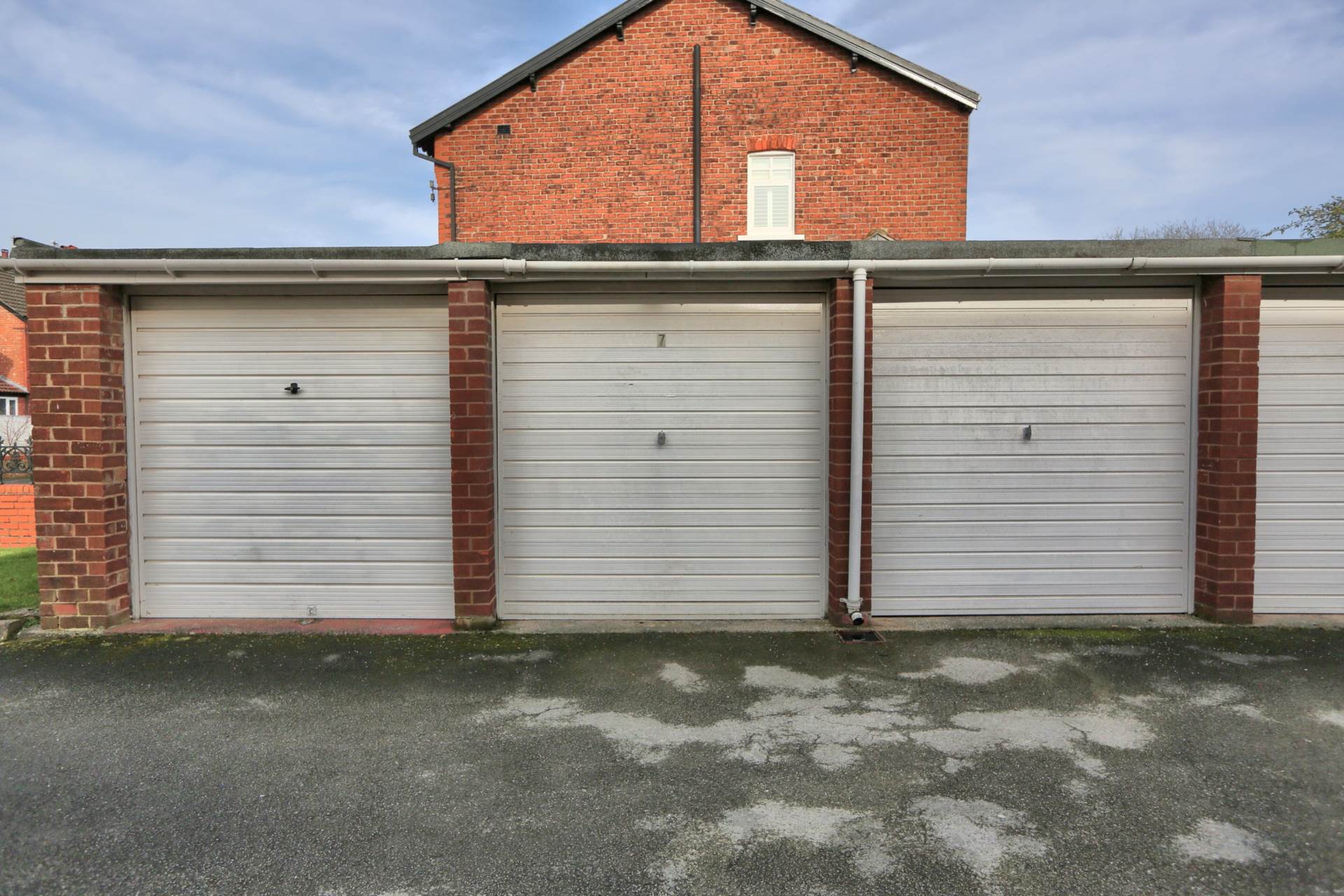 Woodsmoor Lane, Stockport, Image 7