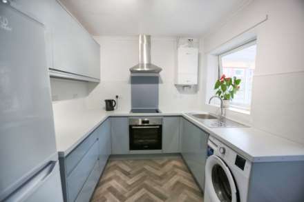 Madron Avenue, Macclesfield, Image 4