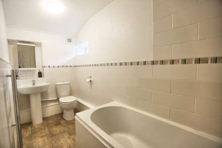 Wellington Road, Bollington, Image 9