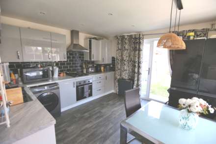 Sunnyside Close, Macclesfield, Image 3