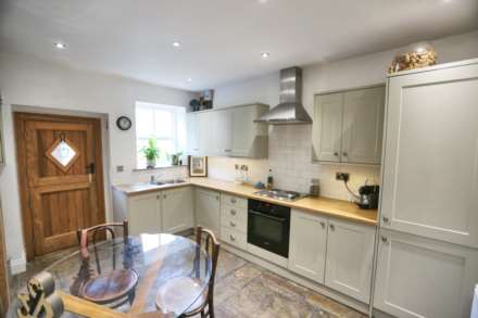Bollington Road, Bollington, Image 4