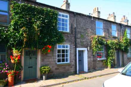2 Bedroom Terrace, Oldham Street, Bollington