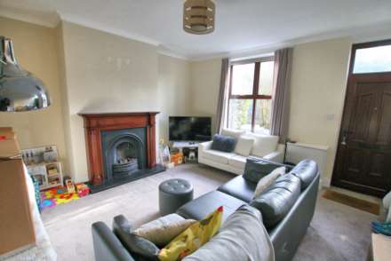 Wellington Road, Bollington, Image 2