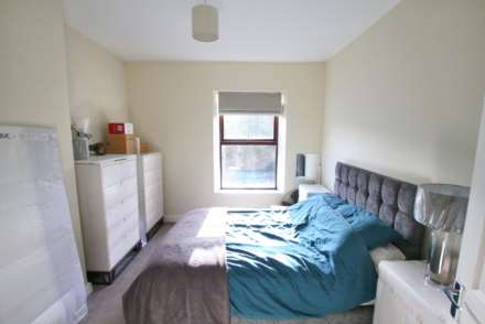 Wellington Road, Bollington, Image 4