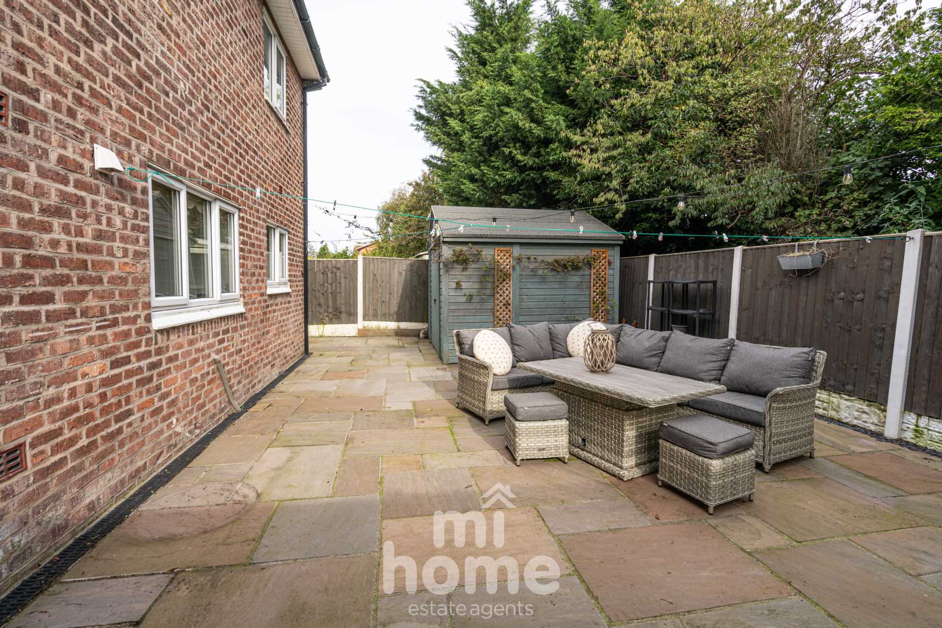 Property For Sale The Close, Kirkham, PR4 2UL Mi Home Estate Agents