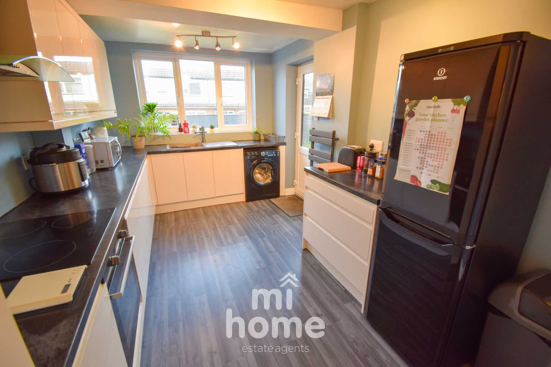 Property For Sale Naze Lane East, Freckleton, PR4 1RA Mi Home