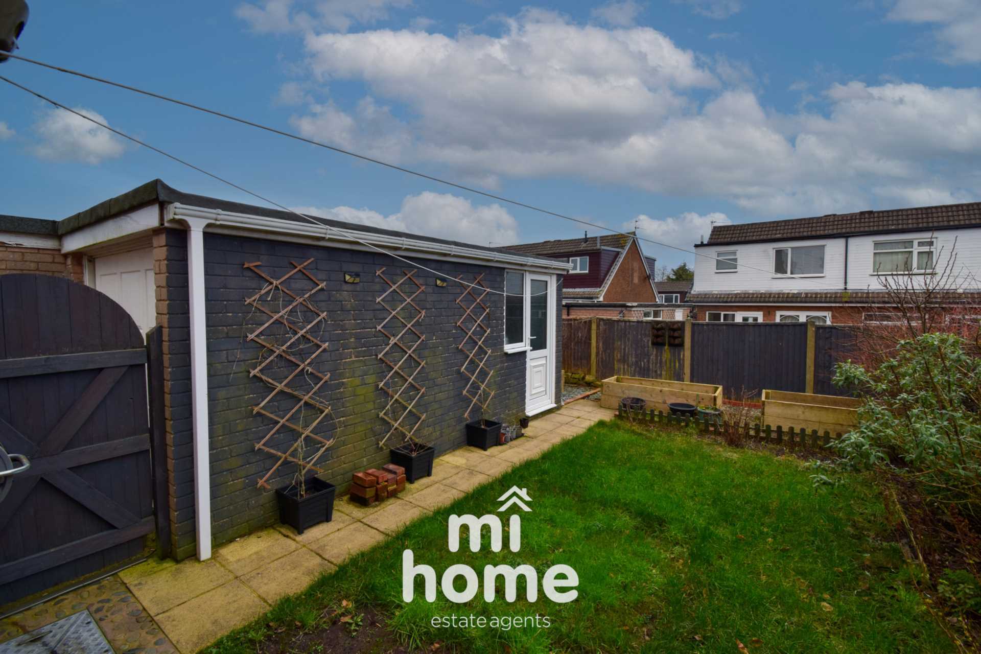 Property For Sale Naze Lane East, Freckleton, PR4 1RA Mi Home