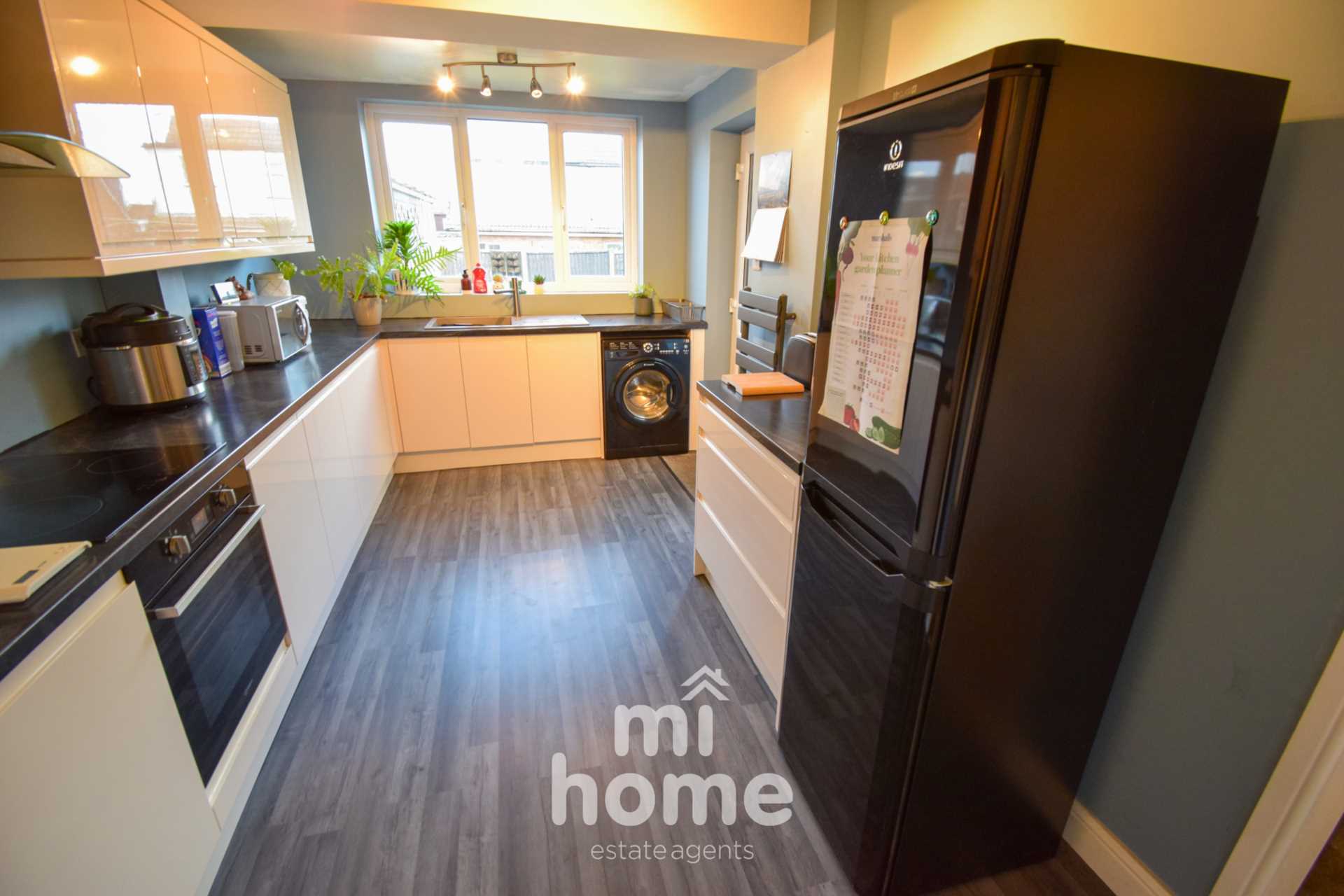 Property For Sale Naze Lane East, Freckleton, PR4 1RA Mi Home