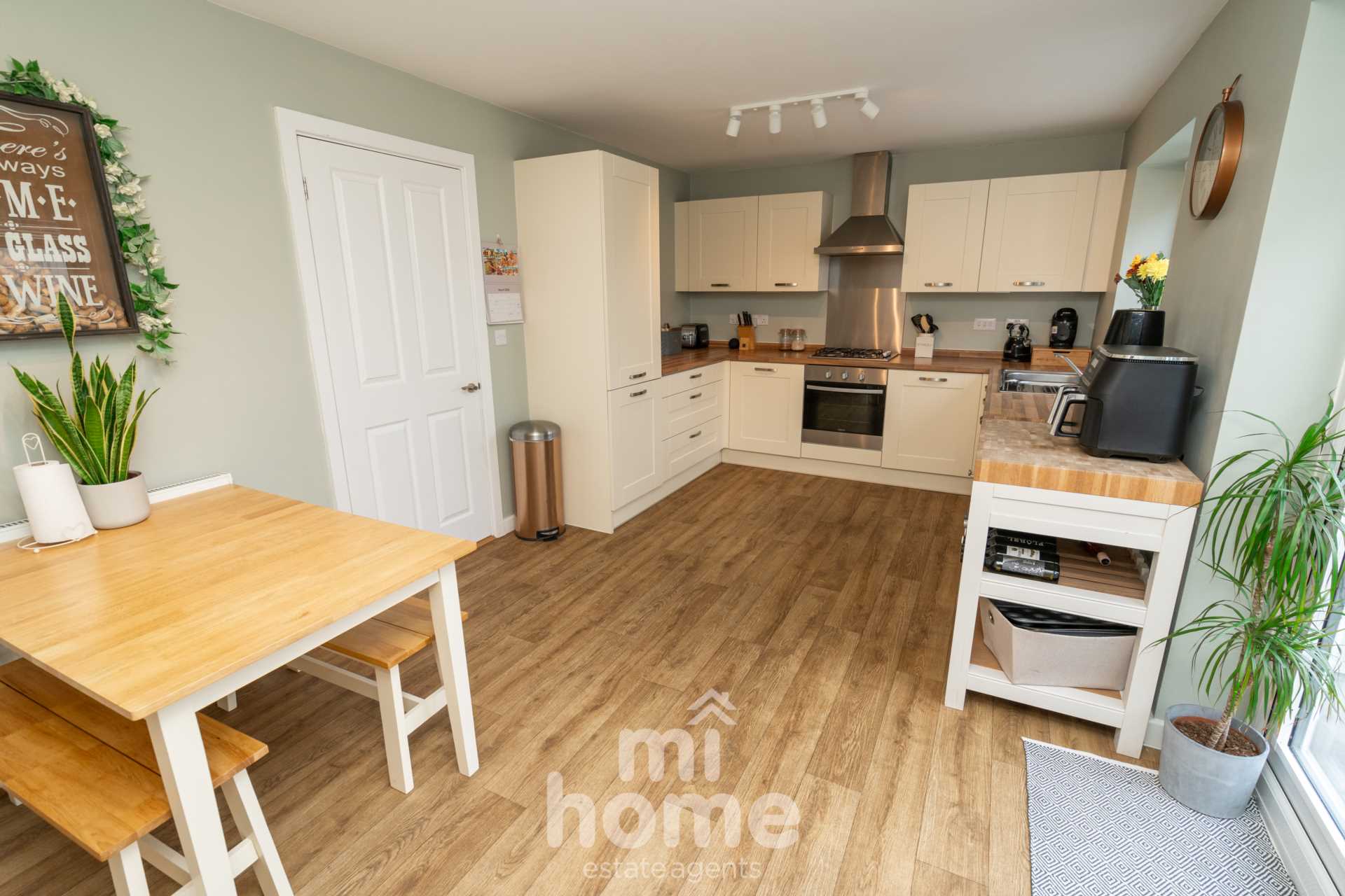 Property For Sale Oakwood Drive, Wesham, PR4 3EW Mi Home Estate