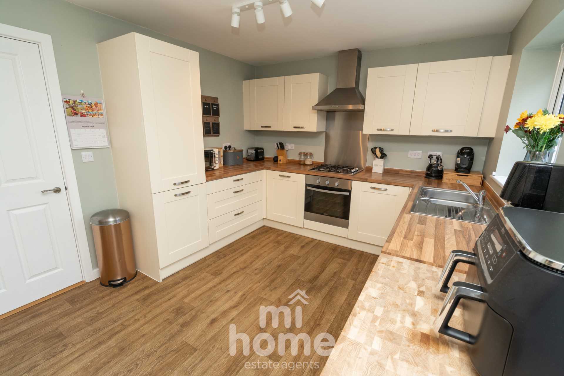 Property For Sale Oakwood Drive, Wesham, PR4 3EW Mi Home Estate