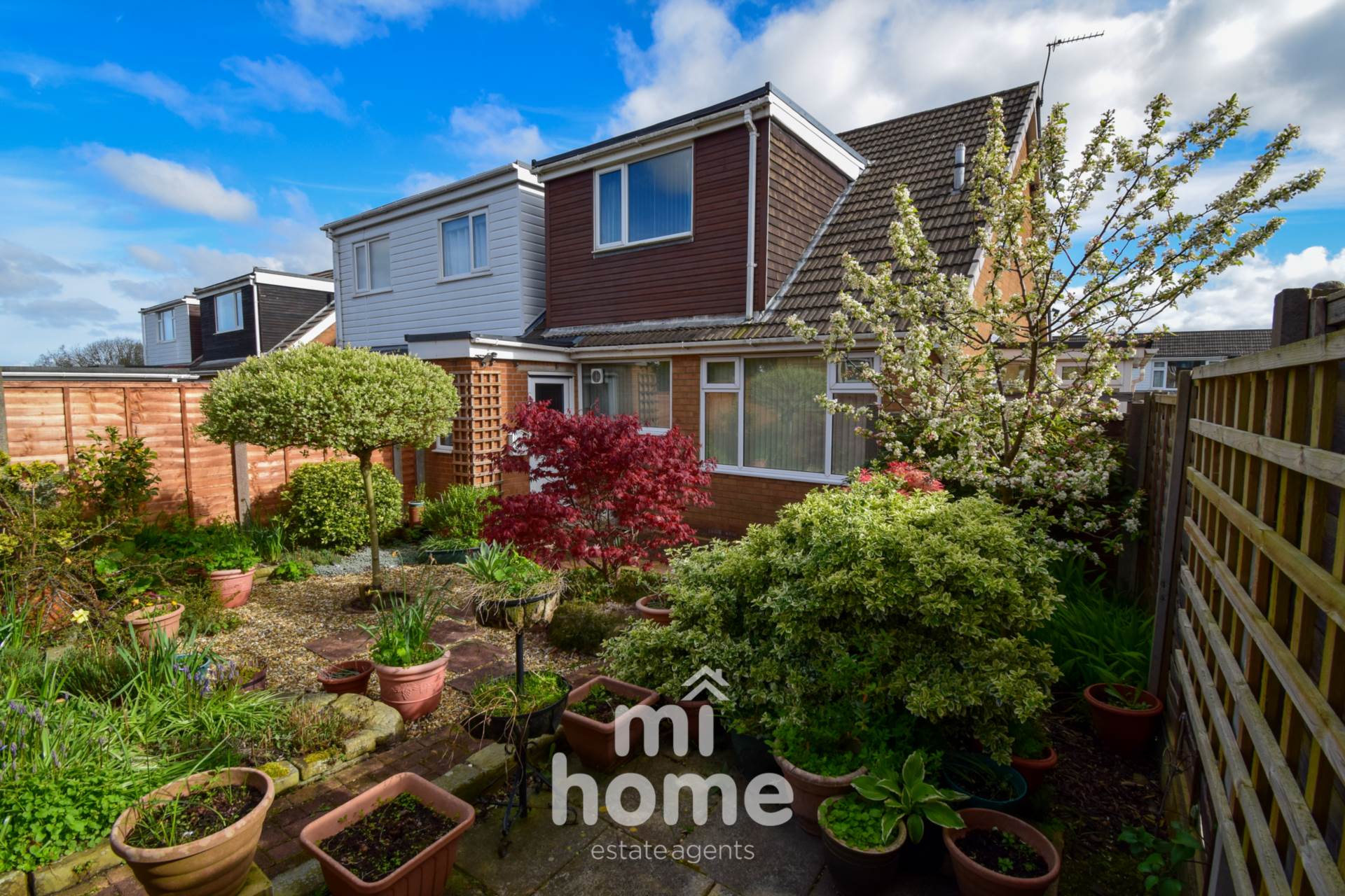 Property For Sale Calder Close, Kirkham, PR4 2ZE Mi Home Estate