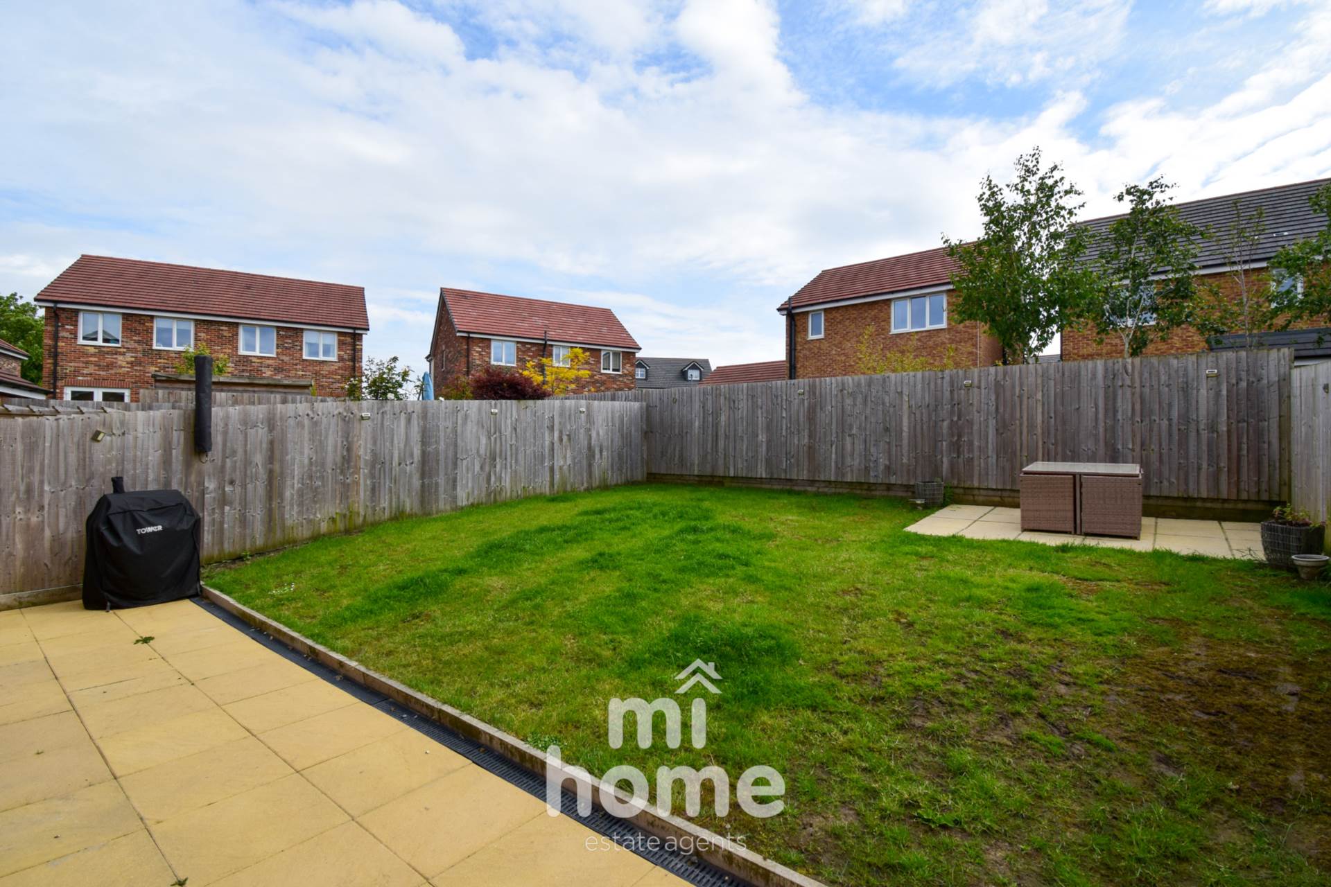 Property For Sale Heron Close, Wesham, PR4 3FH Mi Home Estate