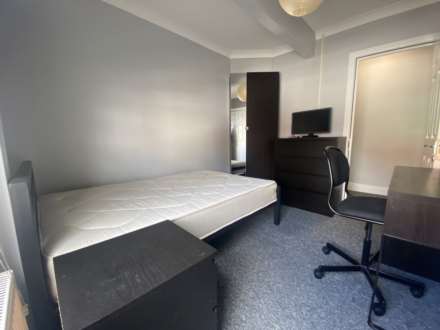 Erleigh Road, Reading, Image 15