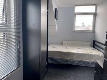 Erleigh Road, Reading, Image 8