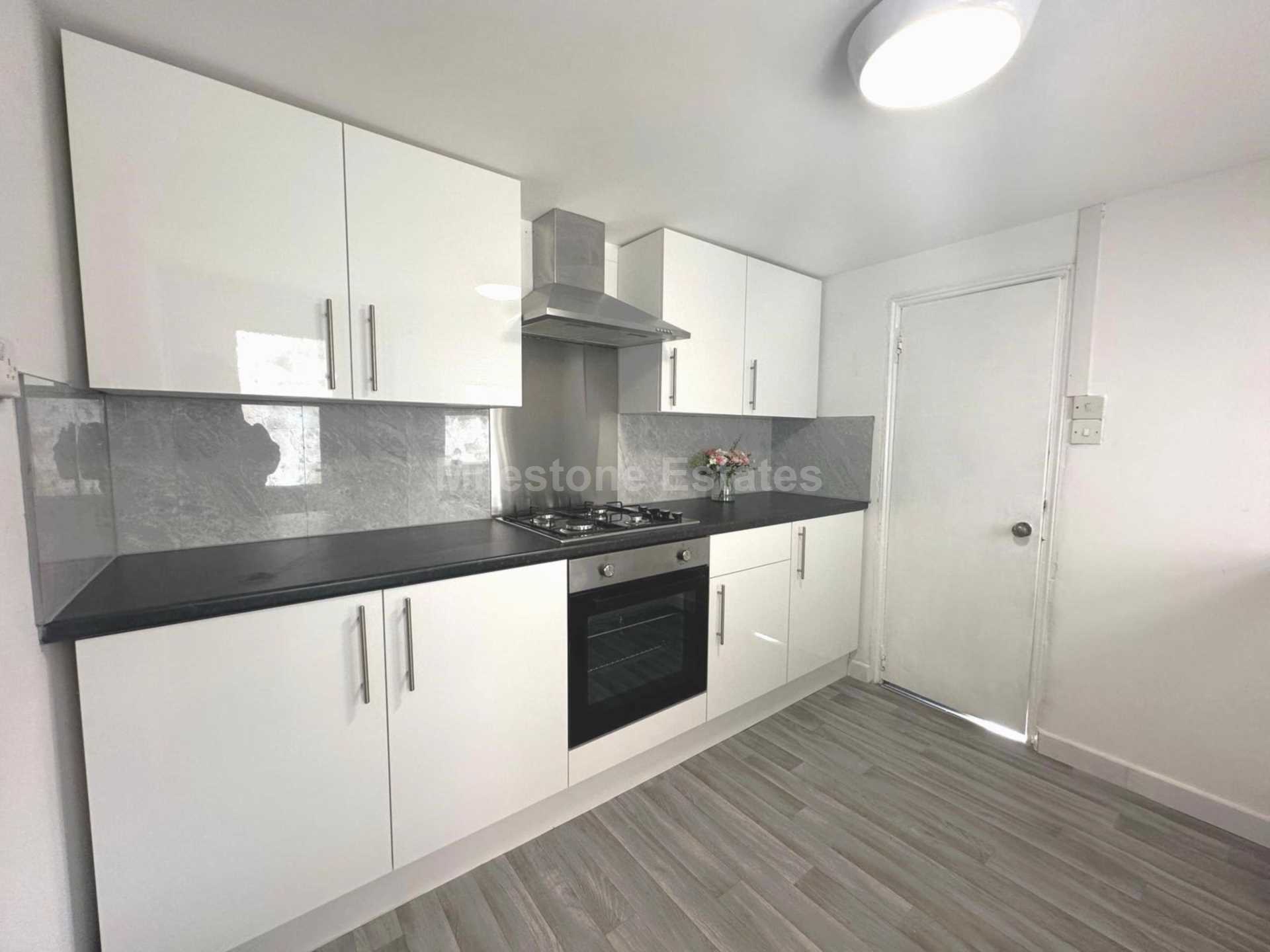 Blenheim Road, Reading, Image 1
