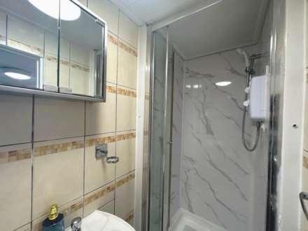 Blenheim Road, Reading, Image 14